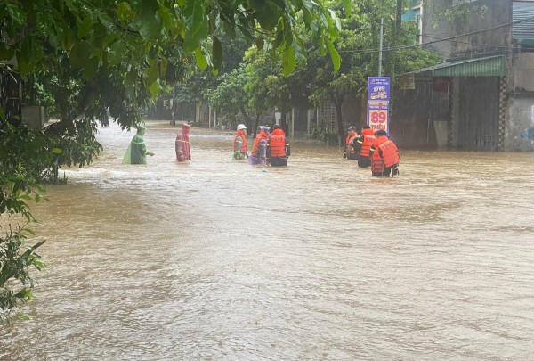 Mưa hơn 400 mm, nhiều nơi ở Hà Giang 'chìm' trong biển nước