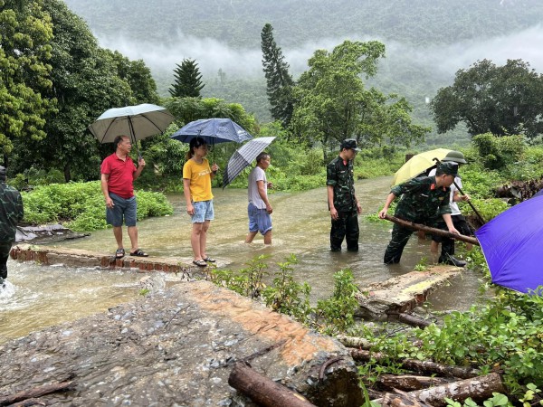 Mưa hơn 400 mm, nhiều nơi ở Hà Giang 'chìm' trong biển nước