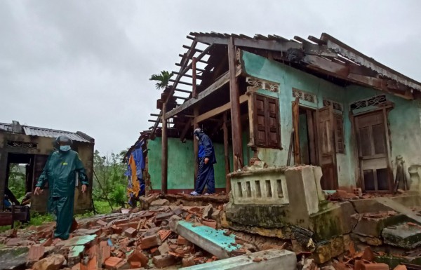 Mưa lớn, hàng chục ngàn ngôi nhà bị ngập