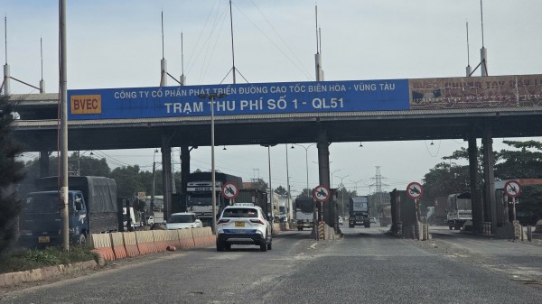 Ngân hàng đồng ý mới tháo dỡ trạm thu phí quốc lộ 51? Ngân hàng đồng ý mới tháo dỡ trạm thu phí quốc lộ 51?