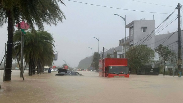 Ngập lụt ở Quy Nhơn có nguy cơ vượt đỉnh lũ lịch sử 2009 Ngập lụt ở Quy Nhơn có nguy cơ vượt đỉnh lũ lịch sử 2009