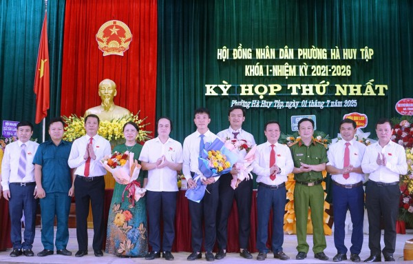 'Ngày đầu thực hiện chính quyền địa phương 2 cấp như thế này là quá tốt' 'Ngày đầu thực hiện chính quyền địa phương 2 cấp như thế này là quá tốt'