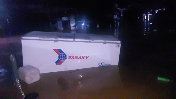 Nghệ An: Lũ ồ ạt đổ về, gần mức kỷ lục 5.000 năm xảy ra 1 lần