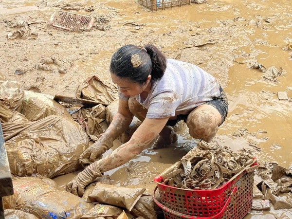Nghệ An nỗ lực khắc phục hậu quả lũ lụt Nghệ An nỗ lực khắc phục hậu quả lũ lụt