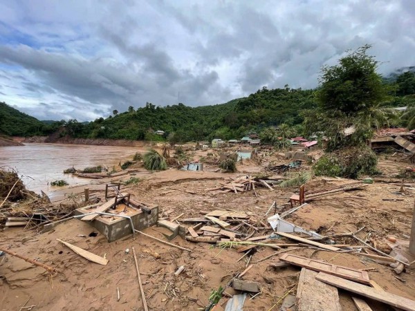 Nghệ An thiệt hại 3.450 tỉ đồng do lũ Nghệ An thiệt hại 3.450 tỉ đồng do lũ