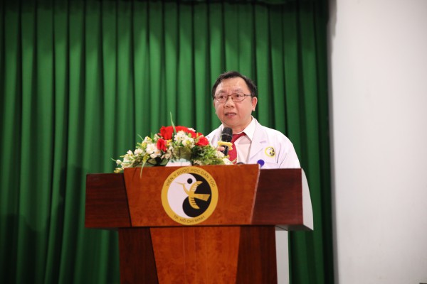 Nghe bác sĩ hát giữa bệnh viện, bệnh nhân tai biến nói ‘Tôi thấy ấm lòng!' Nghe bác sĩ hát giữa bệnh viện, bệnh nhân tai biến nói ‘Tôi thấy ấm lòng!'