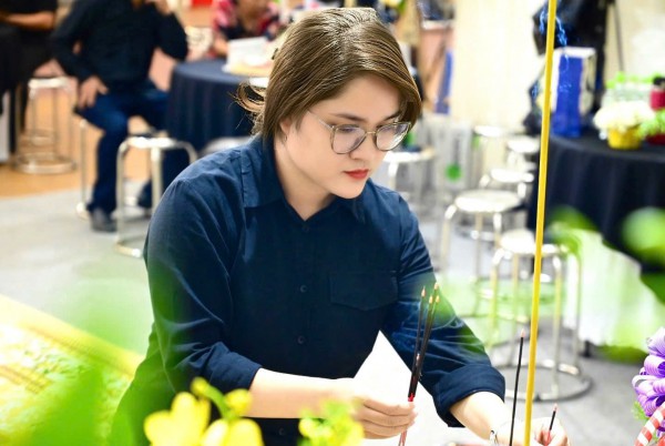 Nghề làm đẹp cho người chết: Vượt qua nỗi sợ để chạm vào cái chết