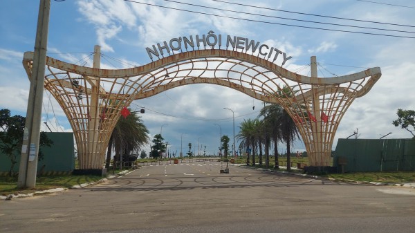 Ngổn ngang dự án khu đô thị 23.000 tỉ trên cát trắng mênh mông Ngổn ngang dự án khu đô thị 23.000 tỉ trên cát trắng mênh mông