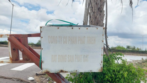 Ngổn ngang dự án khu đô thị 23.000 tỉ trên cát trắng mênh mông Ngổn ngang dự án khu đô thị 23.000 tỉ trên cát trắng mênh mông