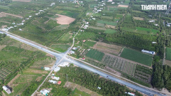 Ngừng lưu thông qua cầu Đại Ngãi 2 để tiếp tục thi công Ngừng lưu thông qua cầu Đại Ngãi 2 để tiếp tục thi công