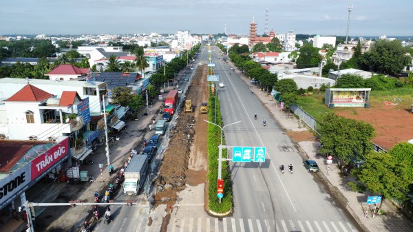 Người dân lo lắng việc sử dụng vật liệu tái chế tại chỗ, sửa quốc lộ 14 Người dân lo lắng việc sử dụng vật liệu tái chế tại chỗ, sửa quốc lộ 14