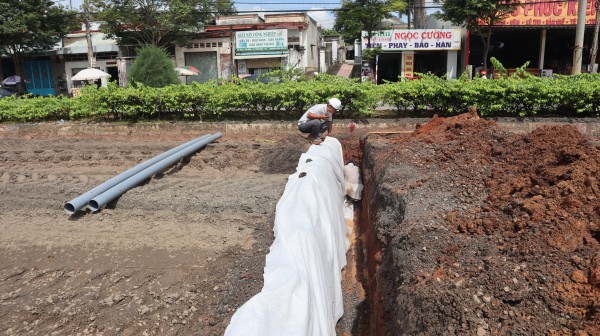 Người dân lo lắng việc sử dụng vật liệu tái chế tại chỗ, sửa quốc lộ 14 Người dân lo lắng việc sử dụng vật liệu tái chế tại chỗ, sửa quốc lộ 14