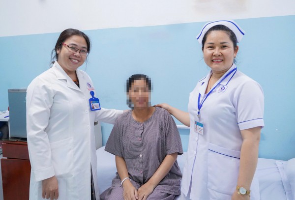 Người mẹ 'đánh cược' mạng sống để giữ con Người mẹ 'đánh cược' mạng sống để giữ con