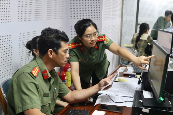 Người nước ngoài dễ dàng khai báo thuế khi có tài khoản VNeID Người nước ngoài dễ dàng khai báo thuế khi có tài khoản VNeID