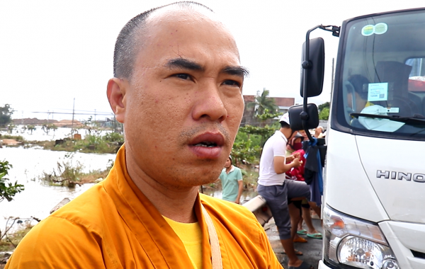 Người rốn lũ Hòa Xuân thở dài: 'Một đêm mà trắng tay hết' Người rốn lũ Hòa Xuân thở dài: 'Một đêm mà trắng tay hết'