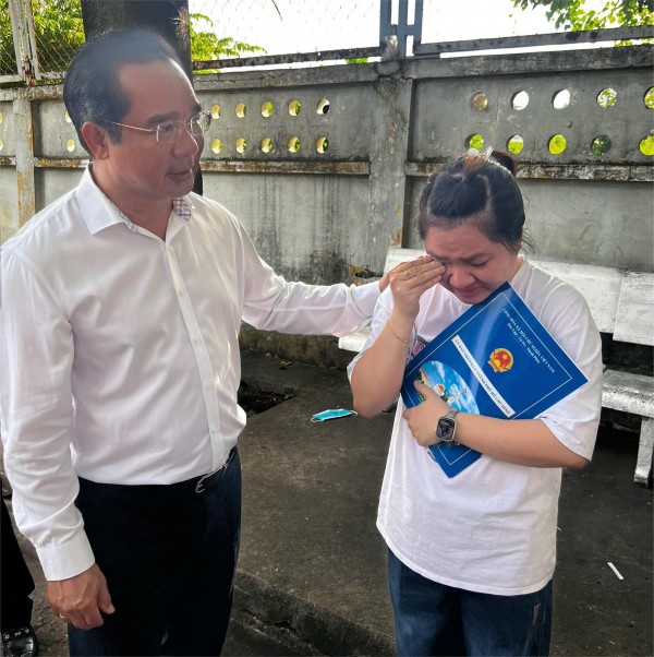 Người thân kể về cuộc gọi cầu cứu của nạn nhân trong vụ cháy cư xá Độc Lập Người thân kể về cuộc gọi cầu cứu của nạn nhân trong vụ cháy cư xá Độc Lập