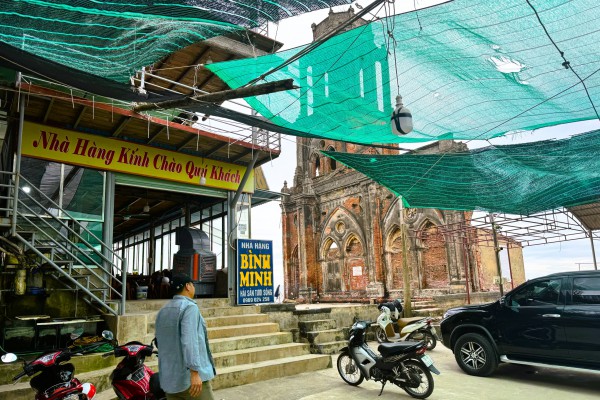 Nhà thờ đổ Hải Lý độc nhất vô nhị ở Việt Nam Nhà thờ đổ Hải Lý độc nhất vô nhị ở Việt Nam