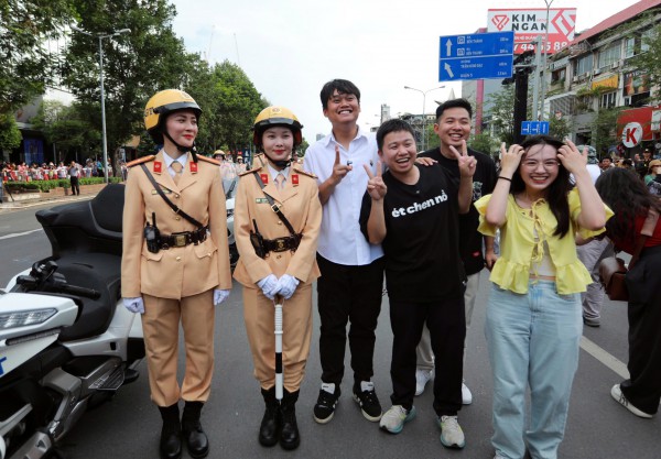 Những bóng hồng công an nhân dân 'tuyệt đối điện ảnh' ở TP.HCM Những bóng hồng công an nhân dân 'tuyệt đối điện ảnh' ở TP.HCM