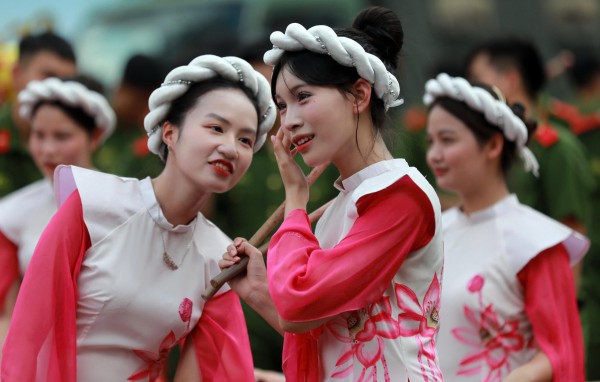 Những bóng hồng công an nhân dân 'tuyệt đối điện ảnh' ở TP.HCM Những bóng hồng công an nhân dân 'tuyệt đối điện ảnh' ở TP.HCM