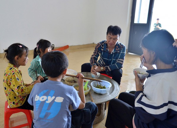 Những 'mái ấm hạnh phúc' trên vùng biên cương Y Tý Những 'mái ấm hạnh phúc' trên vùng biên cương Y Tý