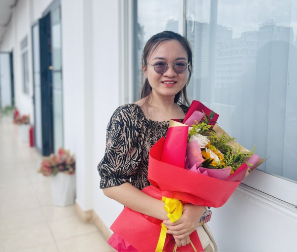 Nữ bác sĩ trẻ chuyên môn giỏi đầu tiên TP.HCM đăng ký đến đặc khu Côn Đảo Nữ bác sĩ trẻ chuyên môn giỏi đầu tiên TP.HCM đăng ký đến đặc khu Côn Đảo