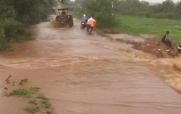 Nữ chủ tịch hội nông dân xã bị nước cuốn tử vong khi làm rẫy về