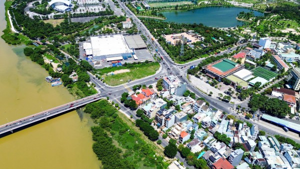 Nút giao thông cầu Hòa Xuân sắp 'lột xác', người dân vui mừng thoát cảnh ùn tắc Nút giao thông cầu Hòa Xuân sắp 'lột xác', người dân vui mừng thoát cảnh ùn tắc