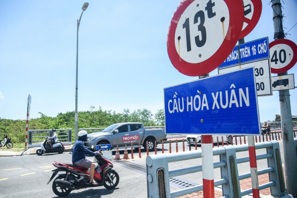 Nút giao thông cầu Hòa Xuân sắp 'lột xác', người dân vui mừng thoát cảnh ùn tắc Nút giao thông cầu Hòa Xuân sắp 'lột xác', người dân vui mừng thoát cảnh ùn tắc