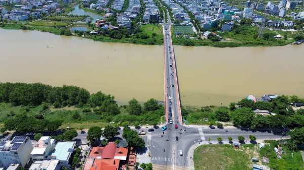 Nút giao thông cầu Hòa Xuân sắp 'lột xác', người dân vui mừng thoát cảnh ùn tắc Nút giao thông cầu Hòa Xuân sắp 'lột xác', người dân vui mừng thoát cảnh ùn tắc