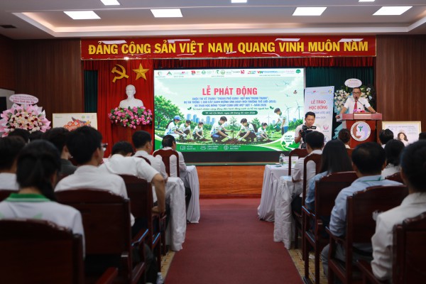 Phát động cuộc thi vẽ tranh kết hợp trồng 1.000 cây xanh bảo vệ môi trường Phát động cuộc thi vẽ tranh kết hợp trồng 1.000 cây xanh bảo vệ môi trường