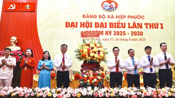 Phó bí thư Thành ủy TP.HCM: Hiệp Phước cần phát huy tiềm năng kinh tế ven sông