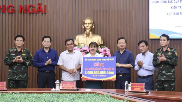 Phó thủ tướng Trần Hồng Hà: Quảng Ngãi phải tính toán đầu tư hạ tầng 'xương sống' Phó thủ tướng Trần Hồng Hà: Quảng Ngãi phải tính toán đầu tư hạ tầng 'xương sống'