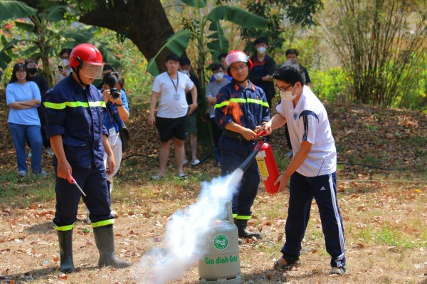 Phòng chống cháy nổ tại ký túc xá lớn nhất nước