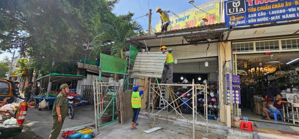 Phường Bình Tân ở TP.HCM 'dẹp loạn' lấn chiếm vỉa hè Phường Bình Tân ở TP.HCM 'dẹp loạn' lấn chiếm vỉa hè