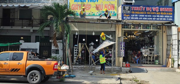 Phường Bình Tân ở TP.HCM 'dẹp loạn' lấn chiếm vỉa hè Phường Bình Tân ở TP.HCM 'dẹp loạn' lấn chiếm vỉa hè