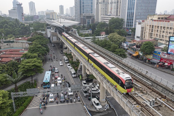 Phương tiện công cộng Hà Nội: 'Đa dạng nhưng chưa tiện' Phương tiện công cộng Hà Nội: 'Đa dạng nhưng chưa tiện'