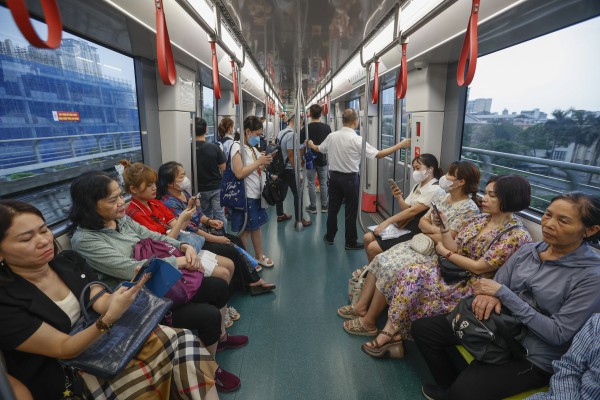 Phương tiện công cộng Hà Nội: 'Đa dạng nhưng chưa tiện' Phương tiện công cộng Hà Nội: 'Đa dạng nhưng chưa tiện'