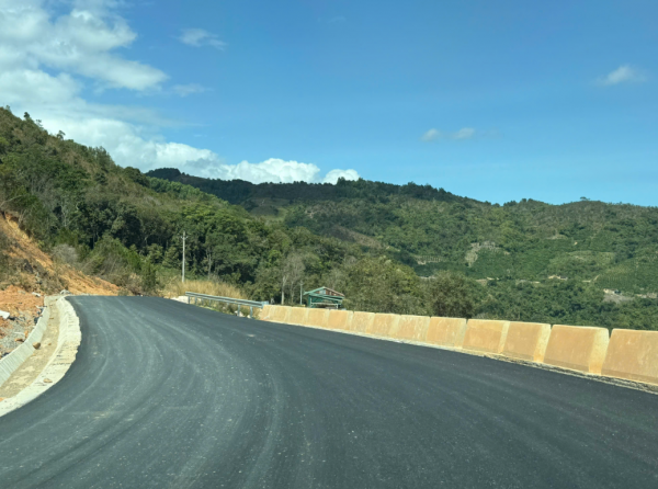 QL28B Lâm Đồng: Cần cảnh báo nguy hiểm cho xe lưu thông trên đèo Đại Ninh QL28B Lâm Đồng: Cần cảnh báo nguy hiểm cho xe lưu thông trên đèo Đại Ninh