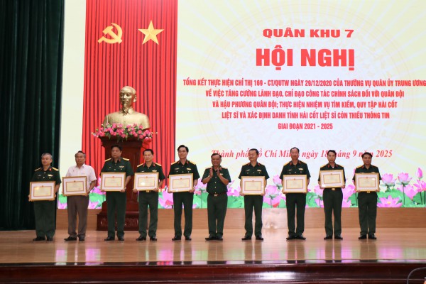 Quân khu 7 quy tập hơn 2.600 hài cốt liệt sĩ giai đoạn 2021 - 2025 Quân khu 7 quy tập hơn 2.600 hài cốt liệt sĩ giai đoạn 2021 - 2025