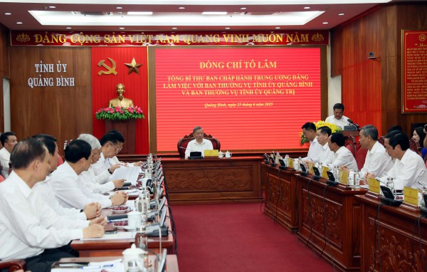 'Quảng Bình, Quảng Trị sẽ cùng viết trang sử mới của hợp nhất, kiến tạo tương lai' 'Quảng Bình, Quảng Trị sẽ cùng viết trang sử mới của hợp nhất, kiến tạo tương lai'