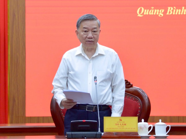 'Quảng Bình, Quảng Trị sẽ cùng viết trang sử mới của hợp nhất, kiến tạo tương lai' 'Quảng Bình, Quảng Trị sẽ cùng viết trang sử mới của hợp nhất, kiến tạo tương lai'