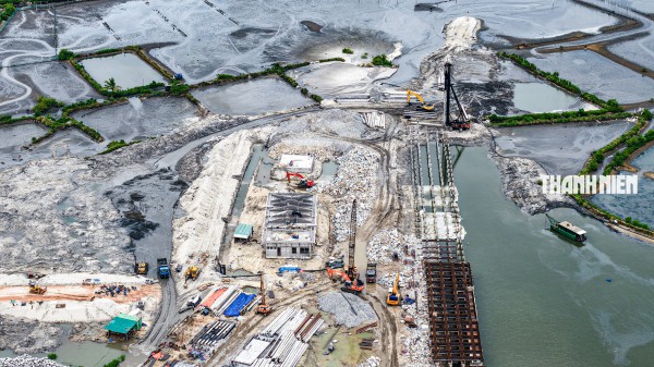 Quảng Ngãi: Cận cảnh dự án cảng cá 460 tỉ đồng ì ạch, 'mắc cạn' mặt bằng Quảng Ngãi: Cận cảnh dự án cảng cá 460 tỉ đồng ì ạch, 'mắc cạn' mặt bằng