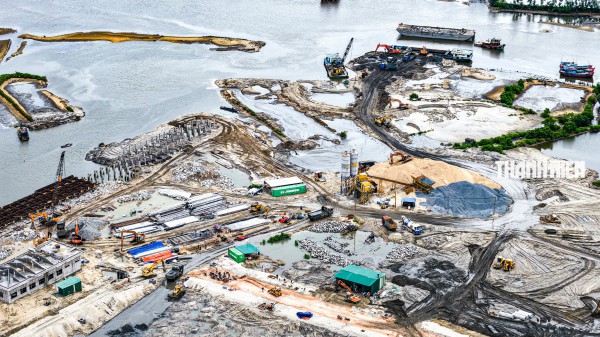 Quảng Ngãi: Cận cảnh dự án cảng cá 460 tỉ đồng ì ạch, 'mắc cạn' mặt bằng Quảng Ngãi: Cận cảnh dự án cảng cá 460 tỉ đồng ì ạch, 'mắc cạn' mặt bằng