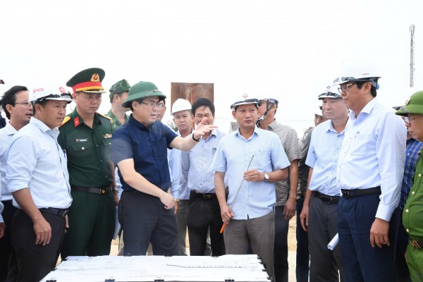 Quảng Ngãi: Không để tình trạng mưa hạ du ‘no nước’ rồi thủy điện mới xả lũ Quảng Ngãi: Không để tình trạng mưa hạ du ‘no nước’ rồi thủy điện mới xả lũ