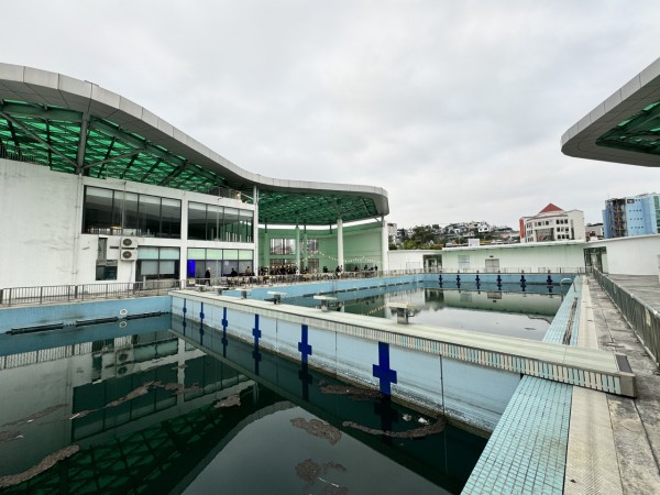 Quảng Ninh đã lên phương án sửa chữa bể bơi bị bỏ hoang do lỗi thiết kế