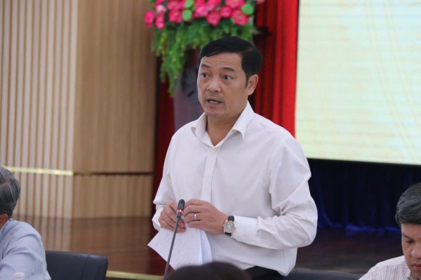 Quốc hội giám sát tại TTĐL Vĩnh Tân: Kiến nghị di dời hơn 400 hộ dân Quốc hội giám sát tại TTĐL Vĩnh Tân: Kiến nghị di dời hơn 400 hộ dân