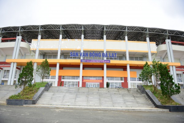 Rác thải bủa vây Khu liên hợp Văn hóa - Thể thao tỉnh Lâm Đồng