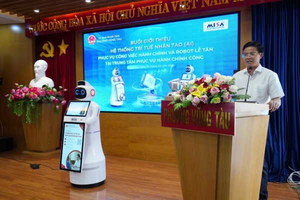 Rô bốt lễ tân phục vụ hành chính công ở phường Vũng Tàu có gì đặc biệt? Rô bốt lễ tân phục vụ hành chính công ở phường Vũng Tàu có gì đặc biệt?