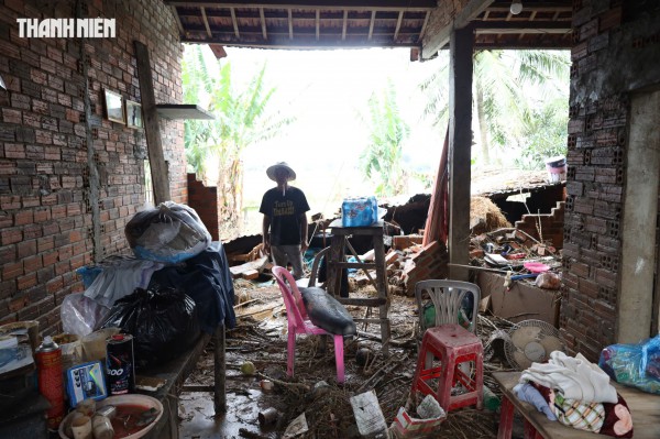 Rốn lũ Hòa Thịnh nhìn từ flycam: Làng quê ngổn ngang sau nước rút Rốn lũ Hòa Thịnh nhìn từ flycam: Làng quê ngổn ngang sau nước rút