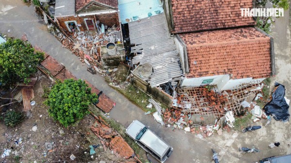 Rốn lũ Hòa Xuân ở Phú Yên cũ: Thôn xóm tan hoang, nước mắt còn rơi dài